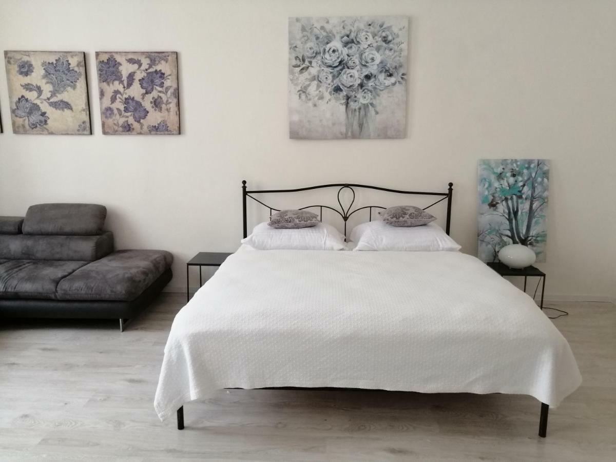 Entrez Apartment 3 - Historical Centre Košice Εξωτερικό φωτογραφία